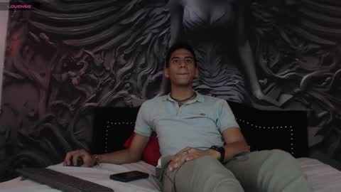 LAINEIKER online show from December 16, 10:06 pm