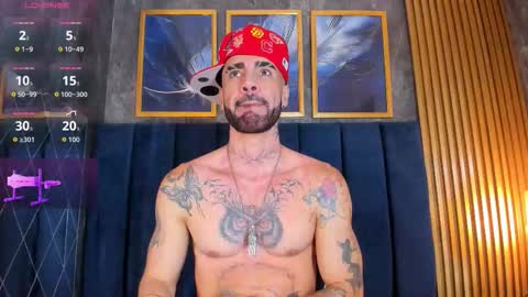 Lancelot Benwick online show from February 28, 7:57 pm