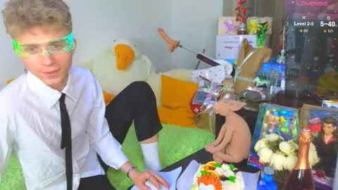 Lanny online show from February 16, 9:35 pm