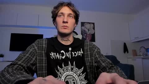 acie online show from February 8, 4:04 pm