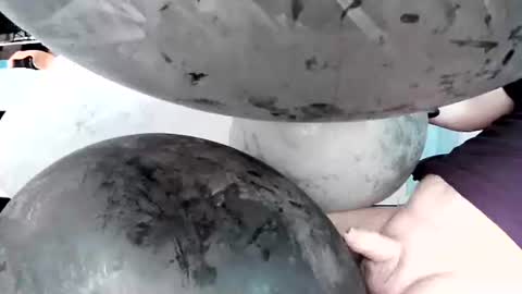 latexchris77 online show from April 8, 9:08 am