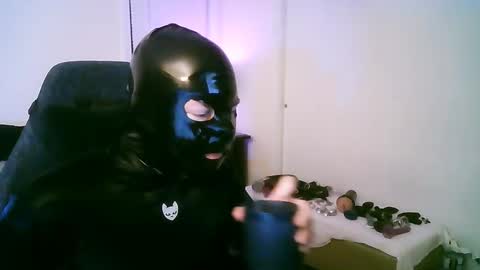 latexminheadroom online show from October 26, 2:35 am