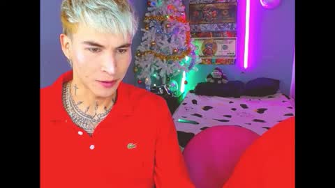 SANTI  AND JORDAN online show from November 3, 12:04 am