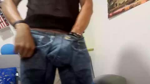 latinmartin254 online show from October 11, 3:21 am