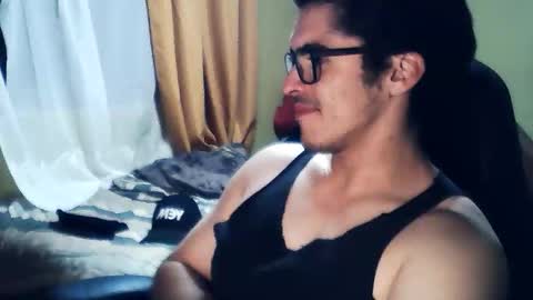 latinn_babe online show from March 27, 3:43 am