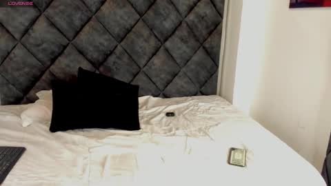 LEANDRO online show from October 17, 4:38 am