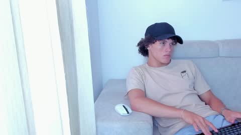 Laureent online show from January 26, 6:58 pm