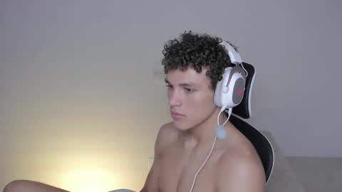 Laureent online show from September 11, 7:46 pm