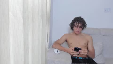 Laureent online show from January 1, 5:22 pm