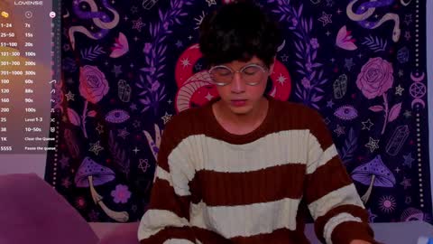 leaneseb online show from December 11, 12:16 pm