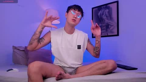 leaneseb online show from September 26, 5:10 pm