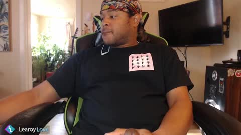 Learoy online show from January 13, 7:10 pm