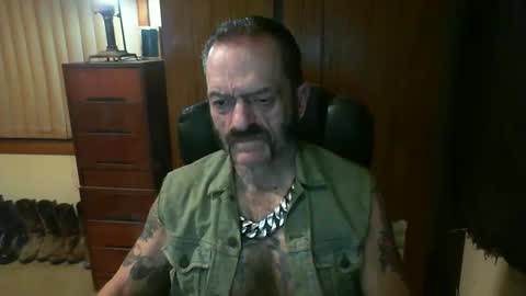 leathergreaser online show from February 21, 6:59 pm