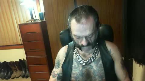 leathergreaser online show from December 5, 4:56 pm