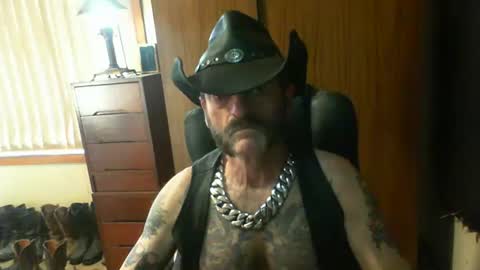 leathergreaser online show from March 14, 7:04 am