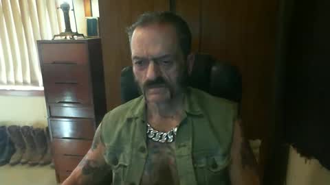 leathergreaser online show from February 24, 6:05 am