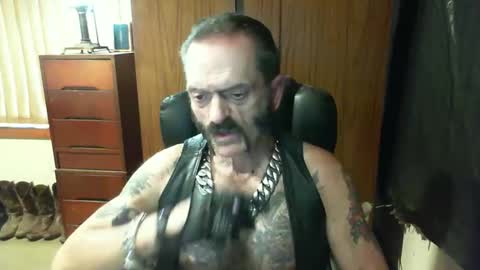 leathergreaser online show from March 1, 8:14 am