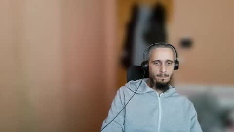 lefrenchiies online show from February 27, 11:44 am