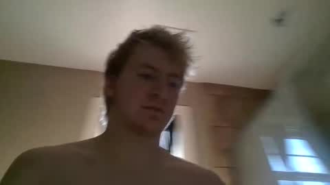 Snapshot of lenewton2004 chatting on February 9, 5:33 pm lenewton2004 online show from February 9, 5:33 pm