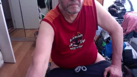 Pussylicker online show from November 25, 11:51 pm