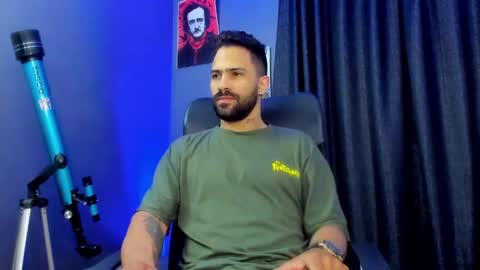 Leo  Diaz online show from February 22, 2:16 pm