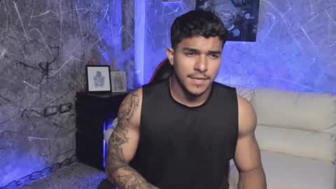 Snapshot of leo_taro chatting on October 16, 2:19 am Leo independent model online show from October 16, 2:19 am