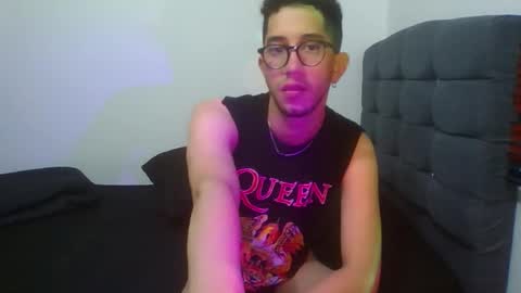 Snapshot of leoh_hades chatting on October 17, 2:48 am Leoh online show from October 17, 2:48 am