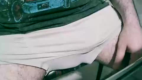 Snapshot of leon_pgorda chatting on January 12, 2:14 am leon_pgorda online show from January 12, 2:14 am
