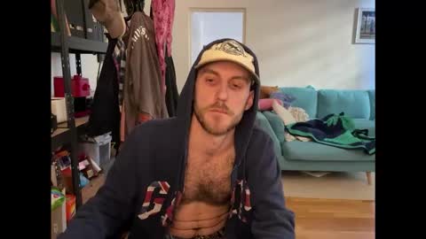 Leon online show from February 25, 3:24 pm