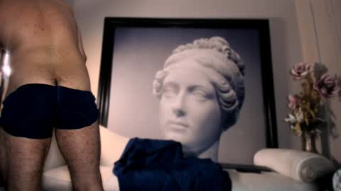 Snapshot of leosalvatore_ chatting on January 3, 7:50 pm Leo Salvatore online show from January 3, 7:50 pm