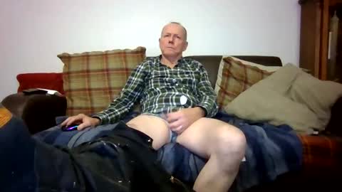 Snapshot of letmestrip chatting on October 25, 5:36 pm paul online show from October 25, 5:36 pm