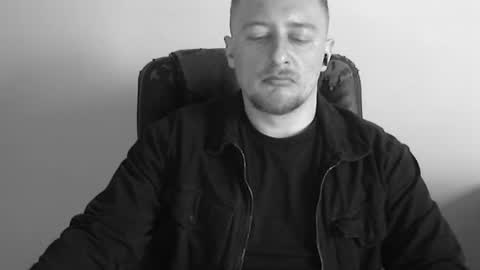 lev1ngston online show from April 6, 4:46 am