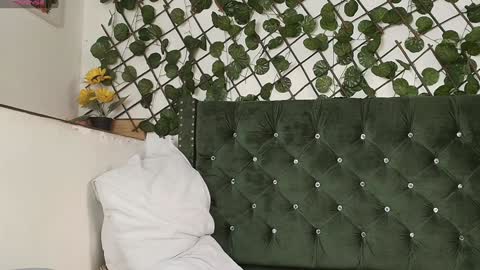 Levi  online show from January 5, 7:39 pm