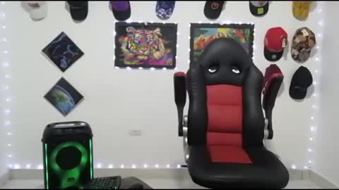 Andres online show from December 15, 11:02 pm