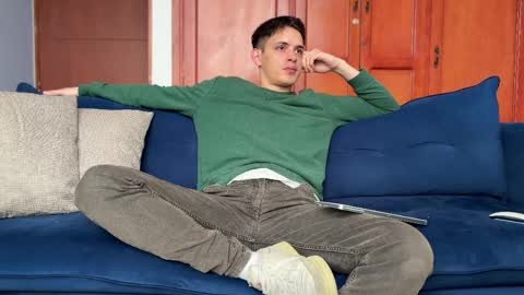 Liam online show from April 7, 6:41 pm