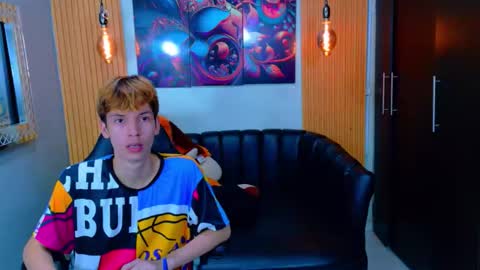 liam_green1 online show from February 8, 6:34 pm