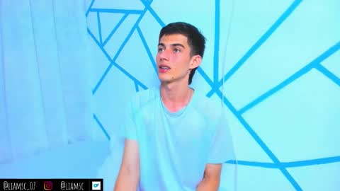 Snapshot of liam_scott77 chatting on October 10, 9:29 pm Liam scott77 online show from October 10, 9:29 pm