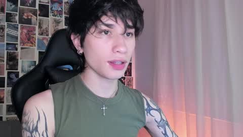 Snapshot of liamelf chatting on December 26, 6:19 am Liam online show from December 26, 6:19 am