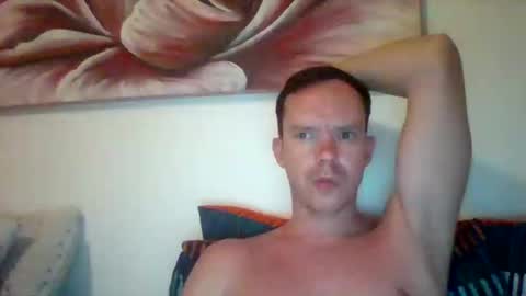 Snapshot of liamrosezn chatting on December 12, 7:15 pm LiamRose online show from December 12, 7:15 pm