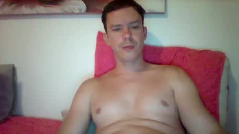 Snapshot of liamrosezn chatting on December 26, 7:38 pm LiamRose online show from December 26, 7:38 pm