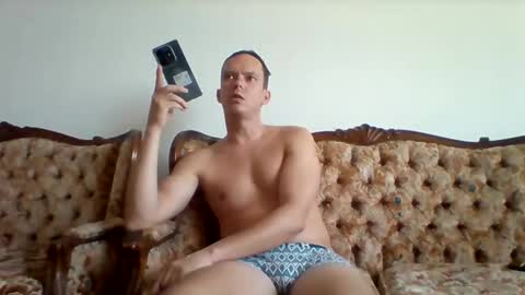 Snapshot of liamrosezn chatting on March 7, 11:18 am LiamRose online show from March 7, 11:18 am
