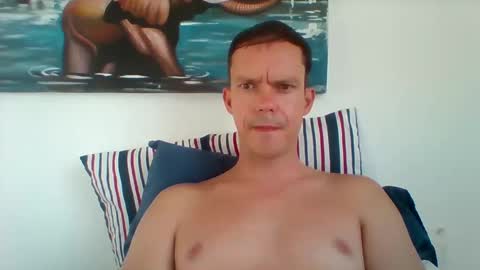 Snapshot of liamrosezn chatting on January 20, 5:04 am LiamRose online show from January 20, 5:04 am