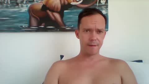Snapshot of liamrosezn chatting on January 18, 6:42 am LiamRose online show from January 18, 6:42 am