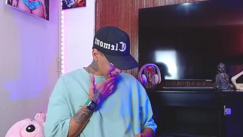 Daniel online show from November 25, 2:52 pm