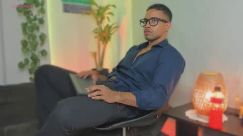 Snapshot of lincom_amith chatting on February 23, 4:44 am lincom amith online show from February 23, 4:44 am