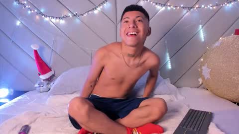 little_kris1 online show from November 18, 12:42 pm