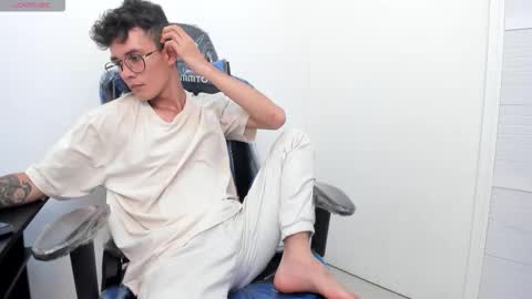 MAX online show from November 7, 9:29 pm