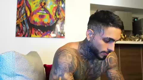 logan_hugh8 online show from September 13, 5:08 am