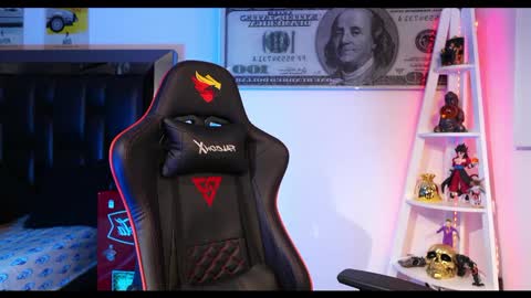 logan_hugh8 online show from March 3, 10:23 am