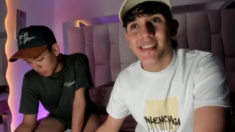 logantwink18 online show from March 27, 2:05 am